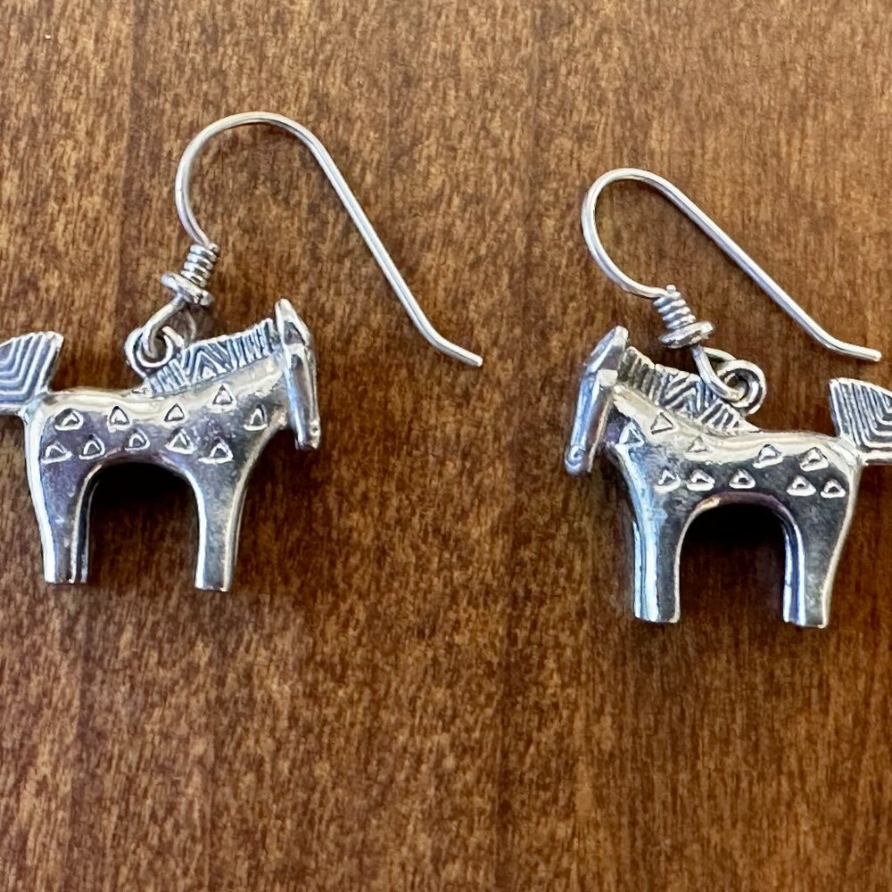 Vintage Laurel Burch-style silver color horse pony drop earrings